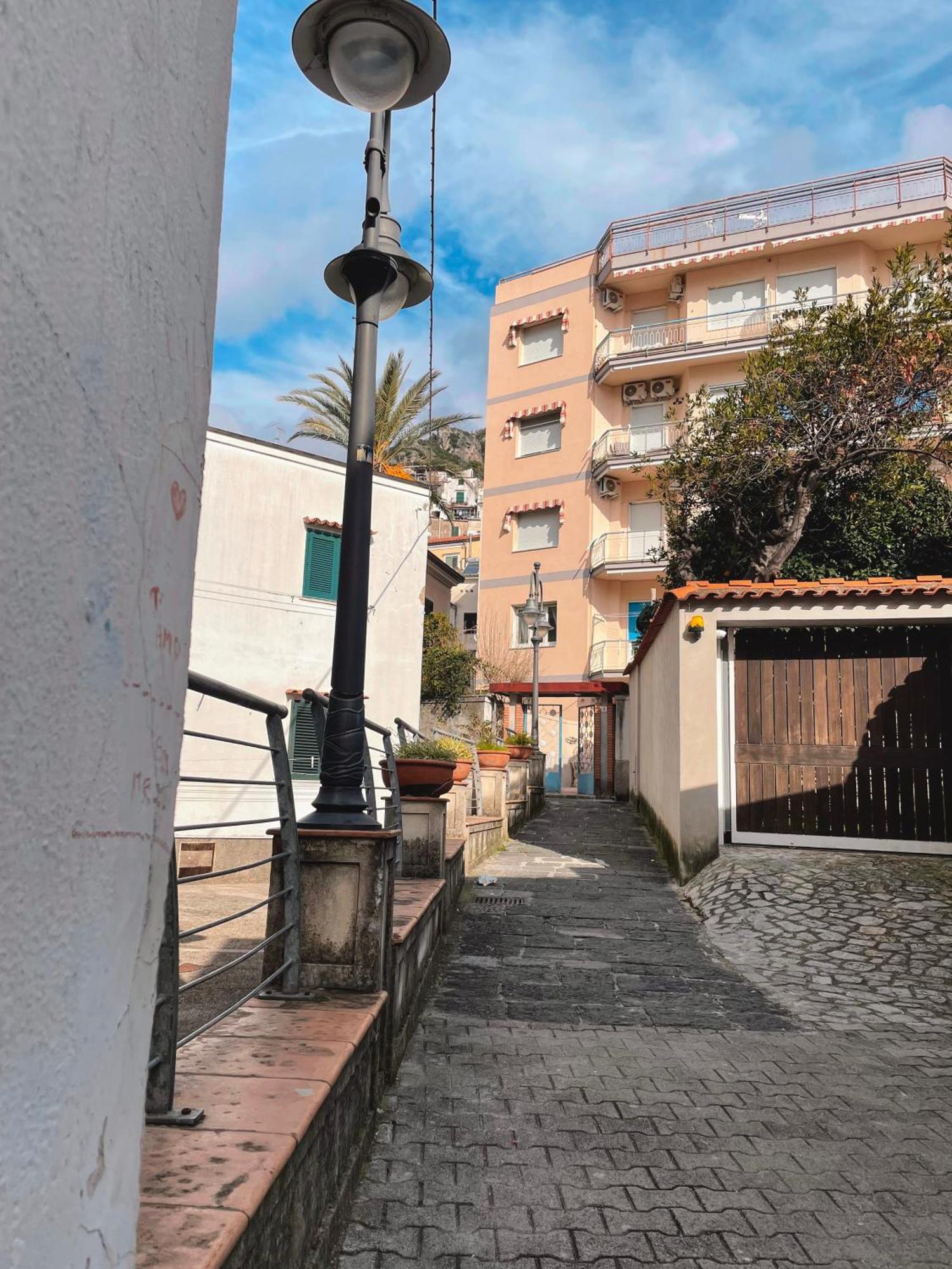Putechella'S Apartments Maiori Exterior foto